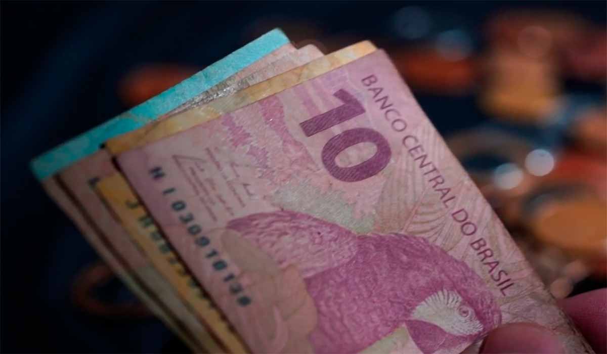 Você pode ter mais de R$ 1.000 para receber do seu Banco.